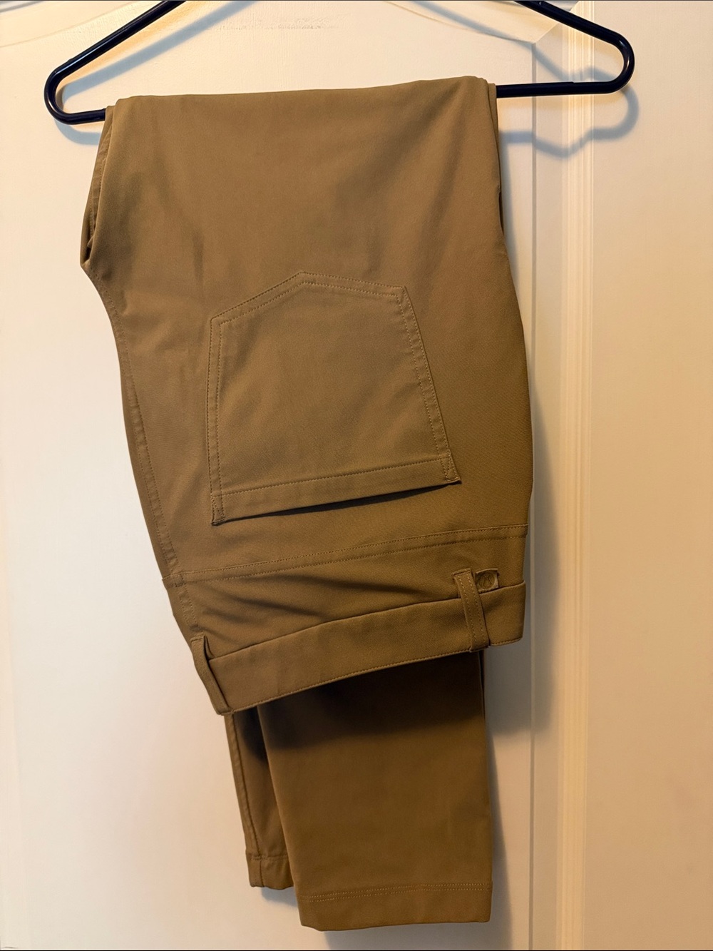 lululemon athletica Men's Khaki Stretch Chinos - Olive Green
